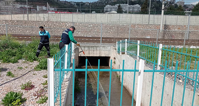 12 İlçede 40 farklı noktada vektörle mücadele