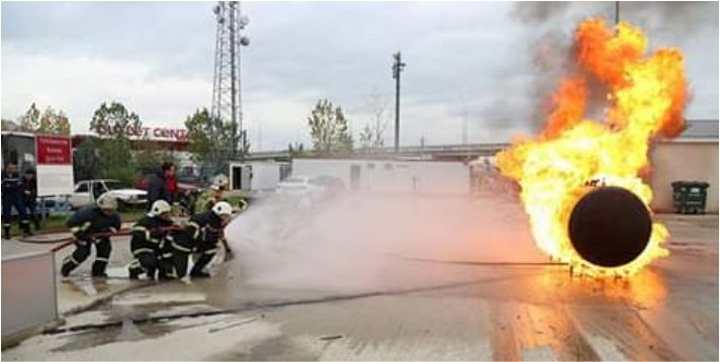 17 bin kişi yangınla mücadele tekniklerini öğrendi