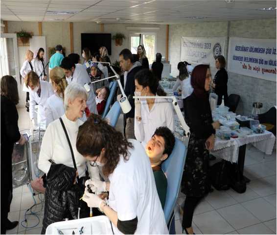 200 özel öğrenciye diş sağlığı taraması