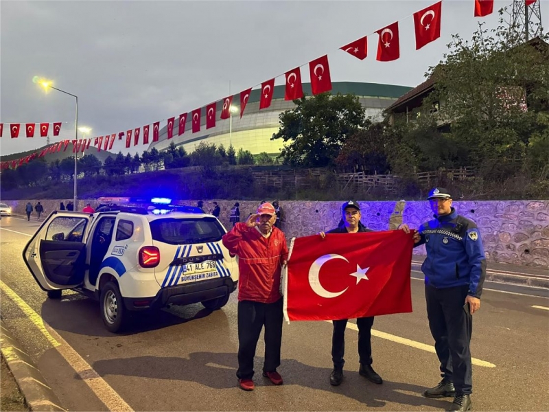 52 yıllık milli sevdaya Büyükşehir'den sıcak ağırlama