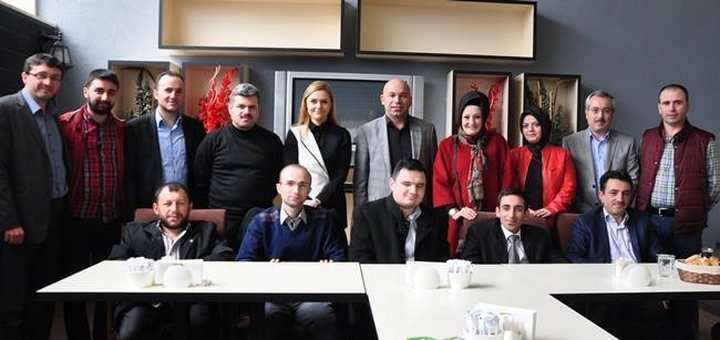 BEYAZ AY HER ZAMAN FARKLI