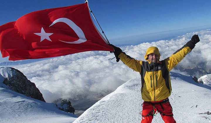 Dağcılarımız Avrupa’nın en yüksek dağında