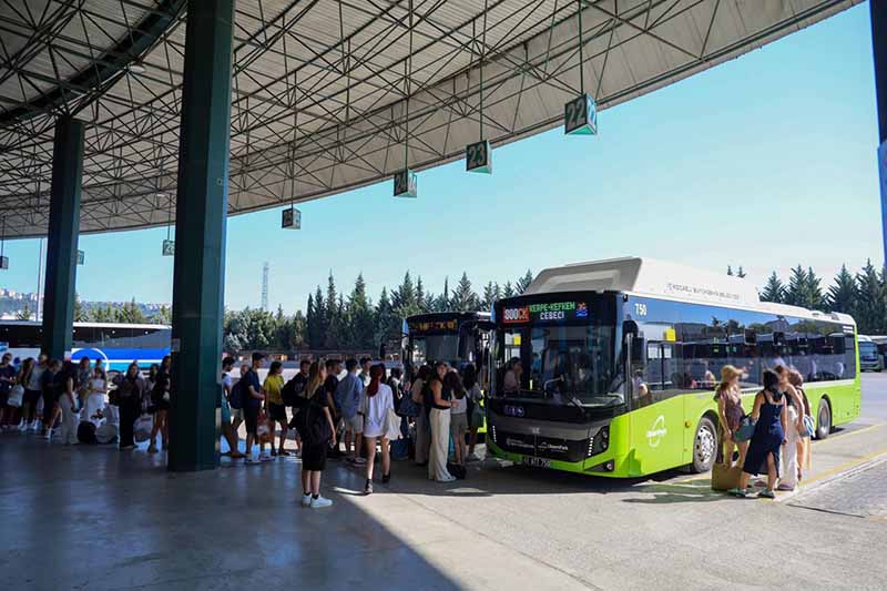 800CK, 1 ayda 46 bin vatandaşı sahillere taşıdı