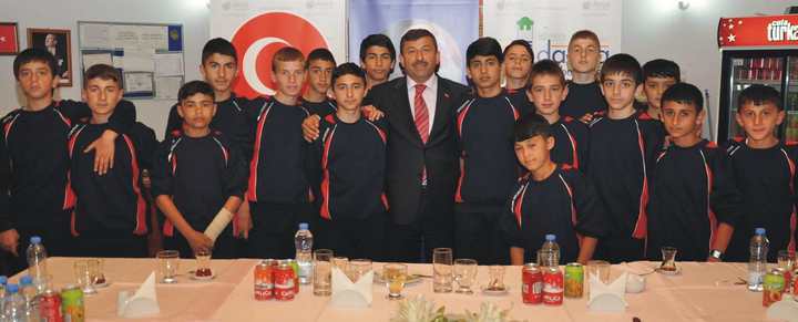 KARABACAK Şampiyon Darıcaspor'u Ağırladı