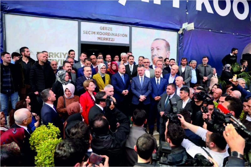 AK Parti Gebze SKM’ye coşkulu açılış