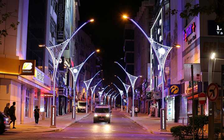 Alemdar Caddesi ışıl ışıl oldu