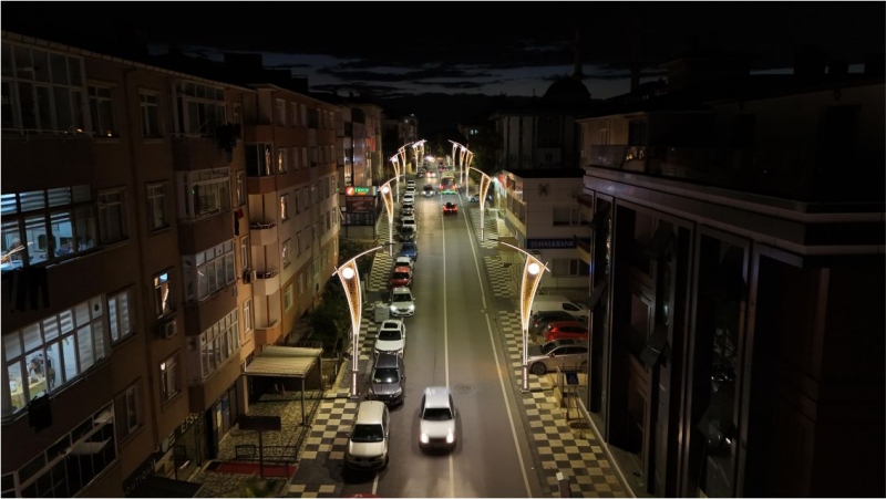 Ali Arıcan Caddesi ışıl ışıl oldu