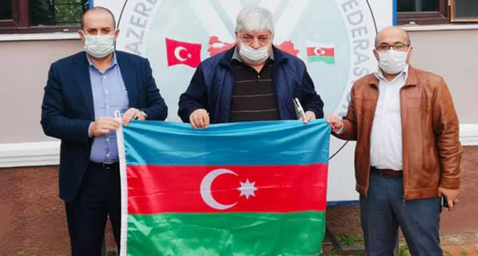 Azerbaycan’ın zafer mutluluğunu paylaştılar