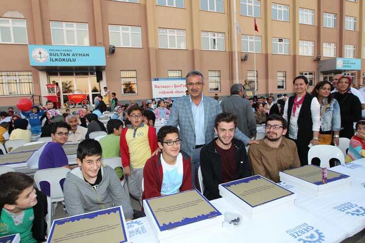 İFTAR SOFRALARININ KIYMETİNİ BİLELİM