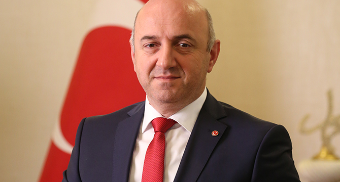 Bıyık covid-19'a yakalandı