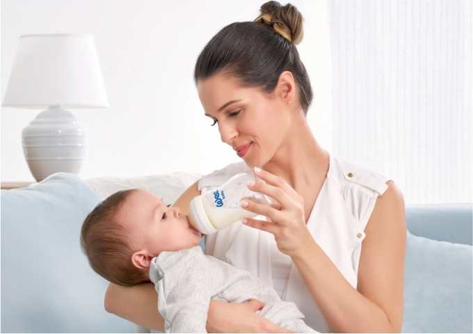 Bebekler için en önemli besin öğeleri anne sütünde