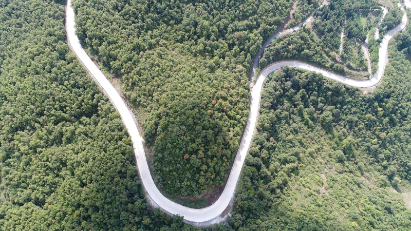 Beton yol ile döviz yurt dışına gitmiyor