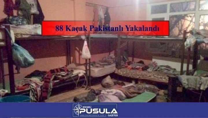 Bir Apartmanda 88 Kaçak Pakistanlı Yakalandı