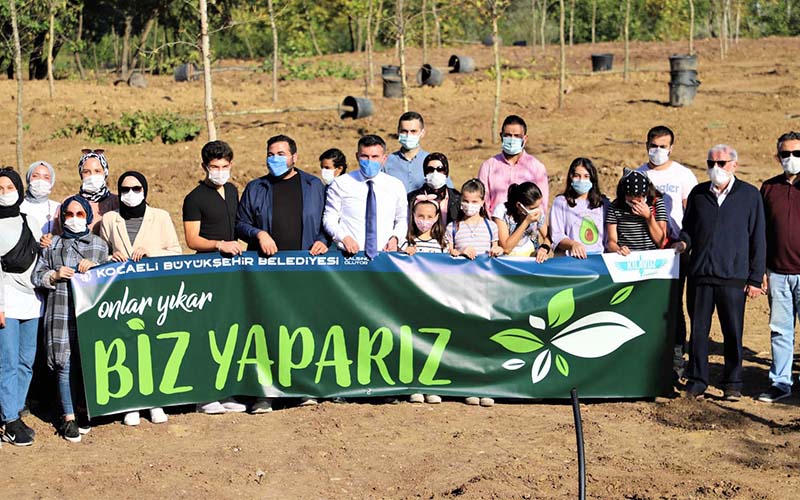 Bir fidan Kocaeli’ye bir fidan Hatay’a