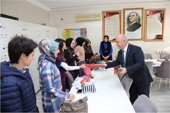 Bıyık: 'Öğretmen öğreten, geliştirendir'