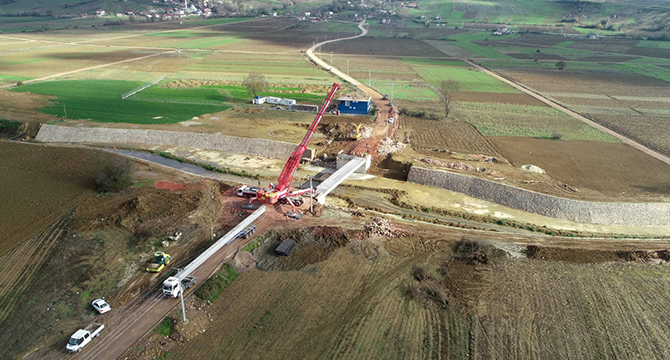 Bu köprü iki ilçedeki mahalleleri birbirine bağlayacak