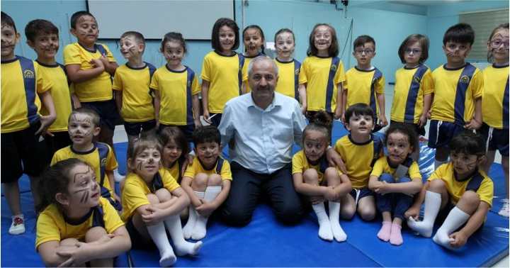 BÜYÜKGÖZ'den YAZ OKULU ÖĞRENCİLERİNE SÜRPRİZ