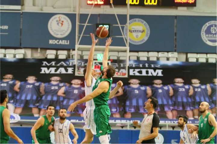 Büyükşehir Kağıtspor geçit vermiyor
