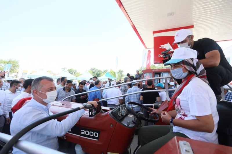 Büyükşehir’den Çiftçimize Destek Toprağımıza Bereket