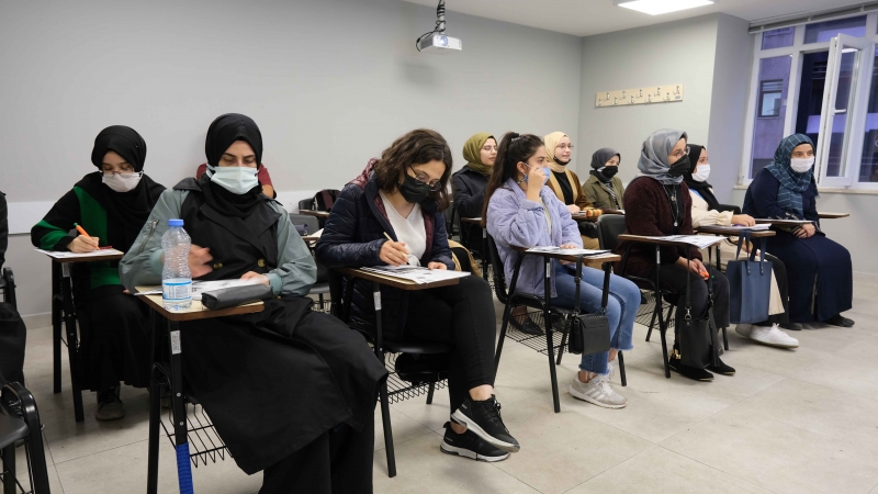 Büyükşehir’in Akademi Üniversitesi ders başı yaptı