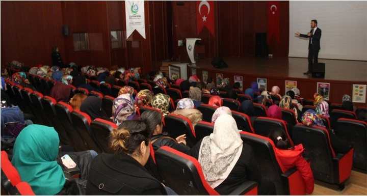 Çayırova Belediyesi’nden Helal Gıda Semineri