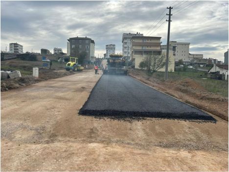 Çayırova Millet Bahçesi’nin çevre yolları asfaltlanıyor