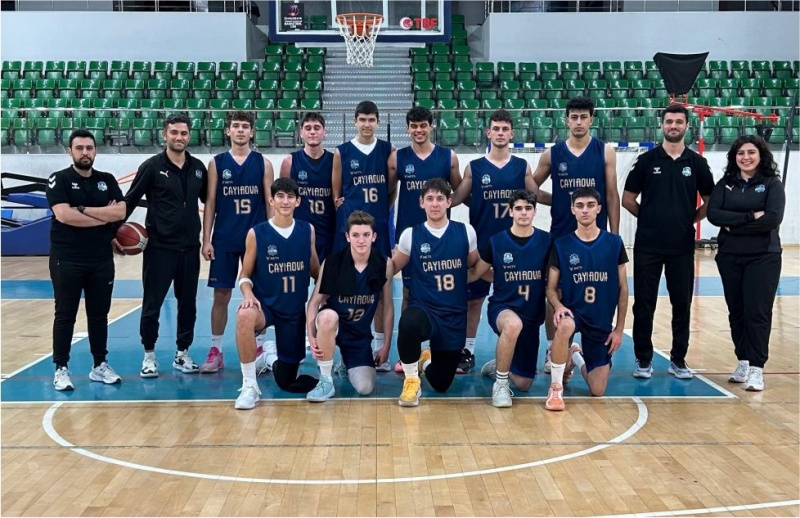 Çayırova’nın genç basketbolcuları namağlup grup lideri oldu