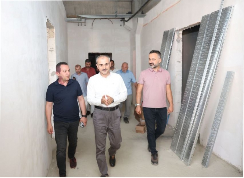 Çiftçi, spor salonu ve sporcu fabrikasındaki çalışmaları inceledi