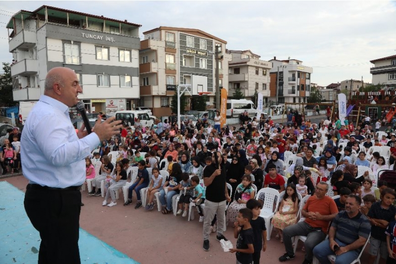 Çocuklar her şeyin en güzelini hak ediyor