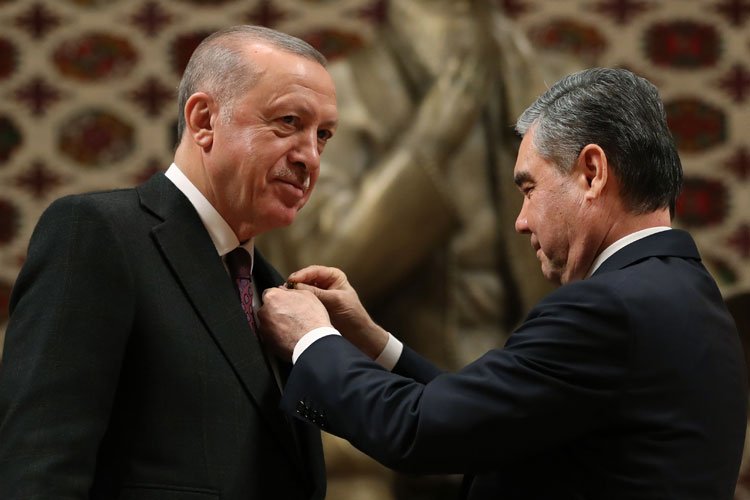 Cumhurbaşkanı Erdoğan'a Türkmenistan Devlet Nişanı