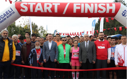 Cumhuriyet Koşusu nefes kesti