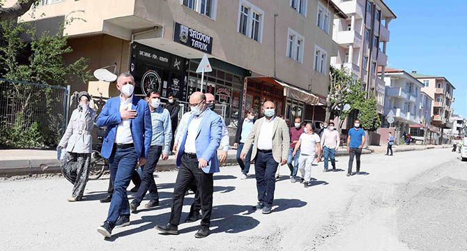 Darıca Battalgazi Caddesi’ndeki çalışmaları inceledi