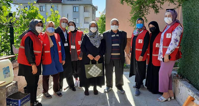 Darıca Kızılay’dan Anneler Günü’nde anlamlı etkinlik