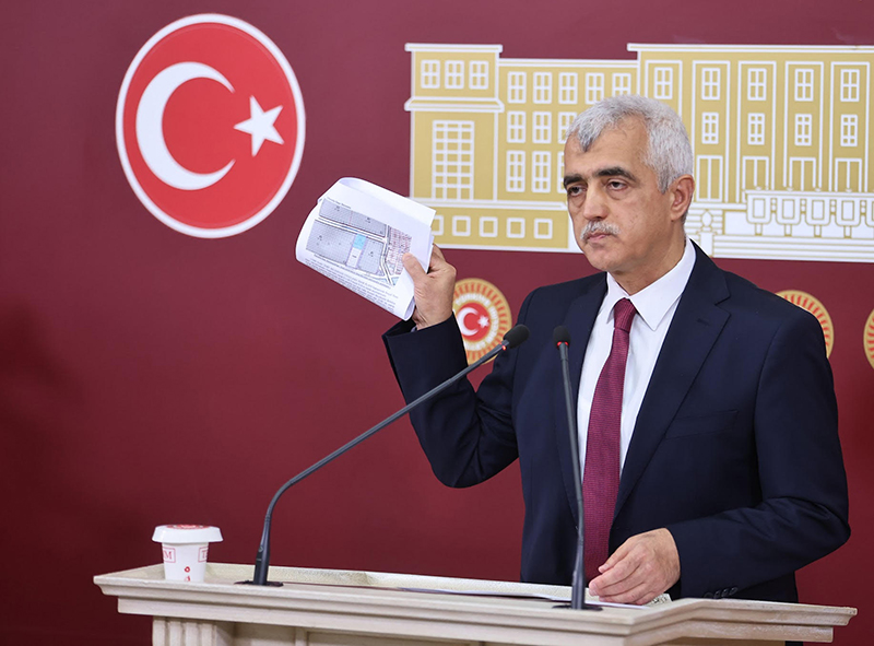 DEM Parti Kocaeli Milletvekili Gergerlioğlu’ndan Yoğun Meclis Mesaisi: 176 Soru Önergesi, 3 Basın Toplantısı, 2 Cezaevi Ziyareti! 