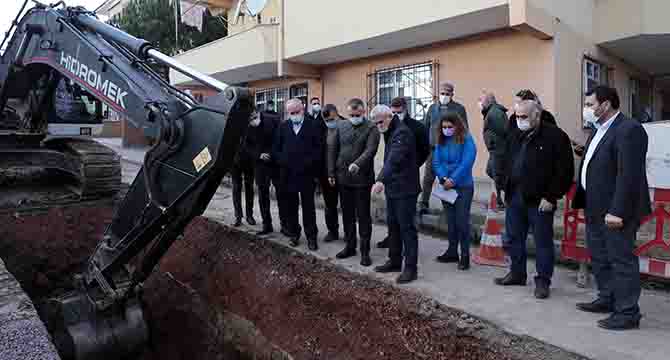 ‘’Derince’nin altını üstüne getiriyoruz’’