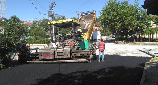 Dilovası Tepecik Köyü'nde asfalt serimi yapıldı