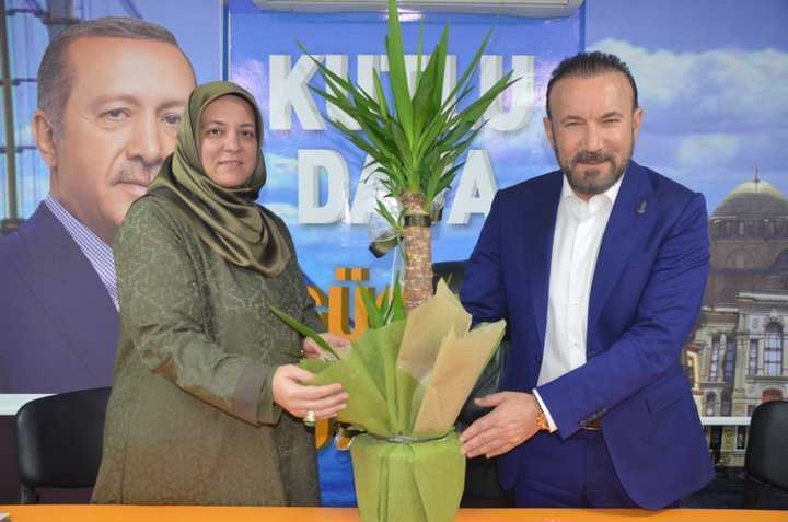 DOĞAN, KADIN KOLLARI PARTİNİN BEREKETİDİR