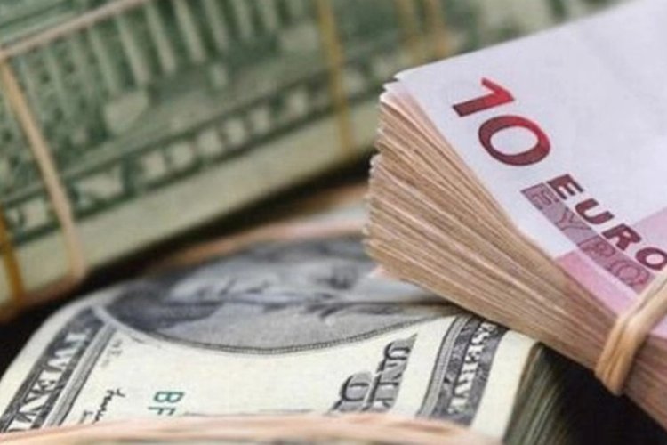 Dolar 'yüksek ateş'le başladı