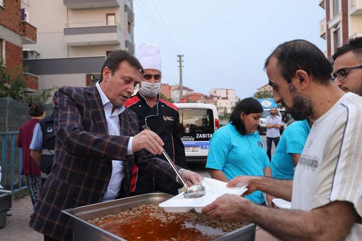 Dolu Dolu Bir Ramazan Programı