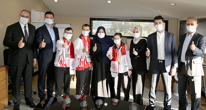 DOWN SENDROMLU MİLLİ SPORCULARDAN TEŞEKKÜR 