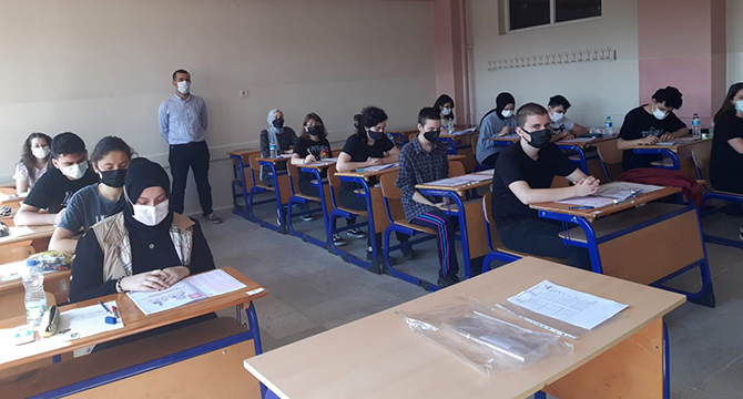 Edebi Hayat Okumaları Projesi’nde sorular yanıtlandı