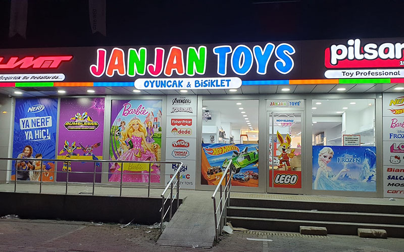EN BÜYÜK OYUNCAK MAĞAZASI AÇILIYOR