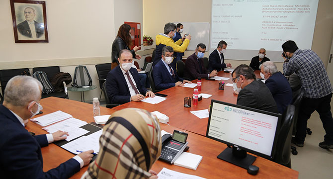 Encümende büfe ve işyeri için ihale yapıldı