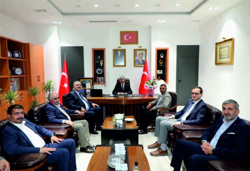 Erzurumlulardan yeni başkan Ömeroğlu’na ziyaret