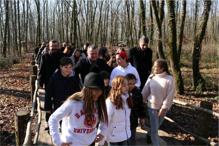 Gamonya filminin oyuncuları ile Ormanya’yı gezdi   