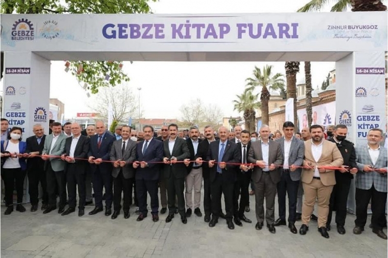 Gebze Kitap Fuarı Kapılarını Kitapseverlere Açtı