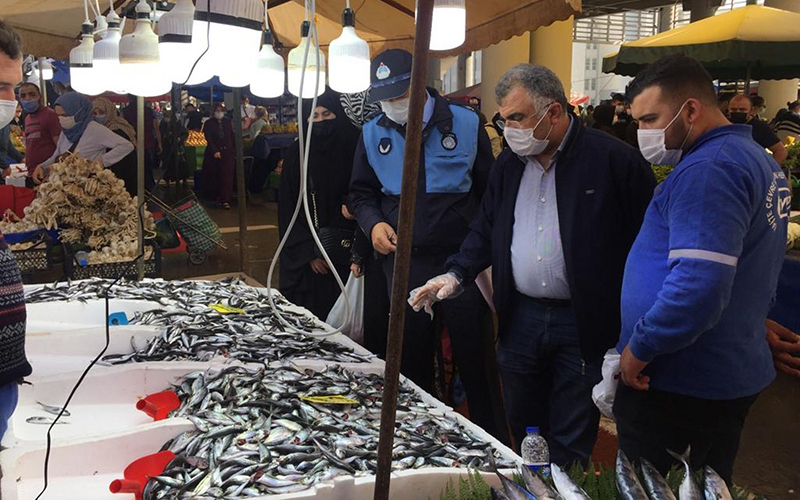 Gebze Zabıtası balıkçıları denetledi