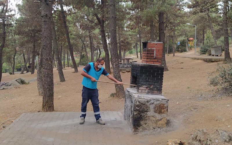 Gebze’deki yeşil alanlara periyodik bakım