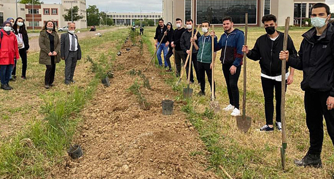 GTÜ’de geleceğe fidan dikildi