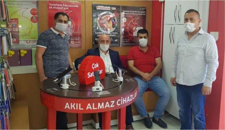 güne esnaf ziyaretiyle başlıyor.
